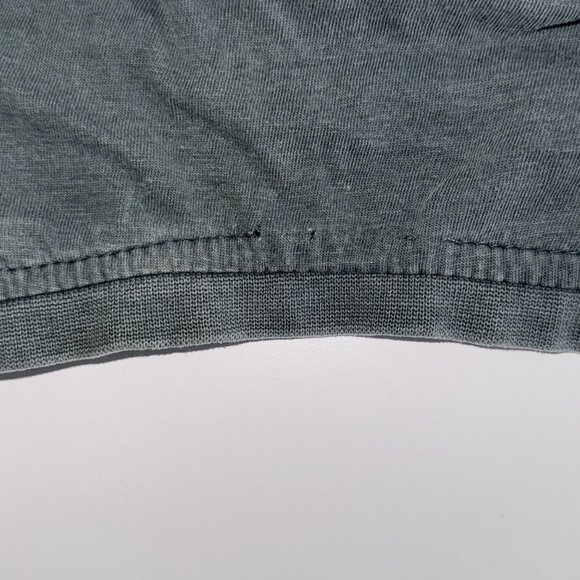 Canada Squamish British Columbia Bear Green Shirt Size Small - Picture 7 of 7